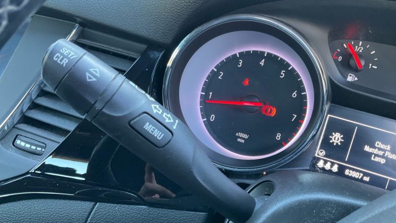 Vauxhall Astra 1.4i 16V SRi 5dr Petrol Hatchback